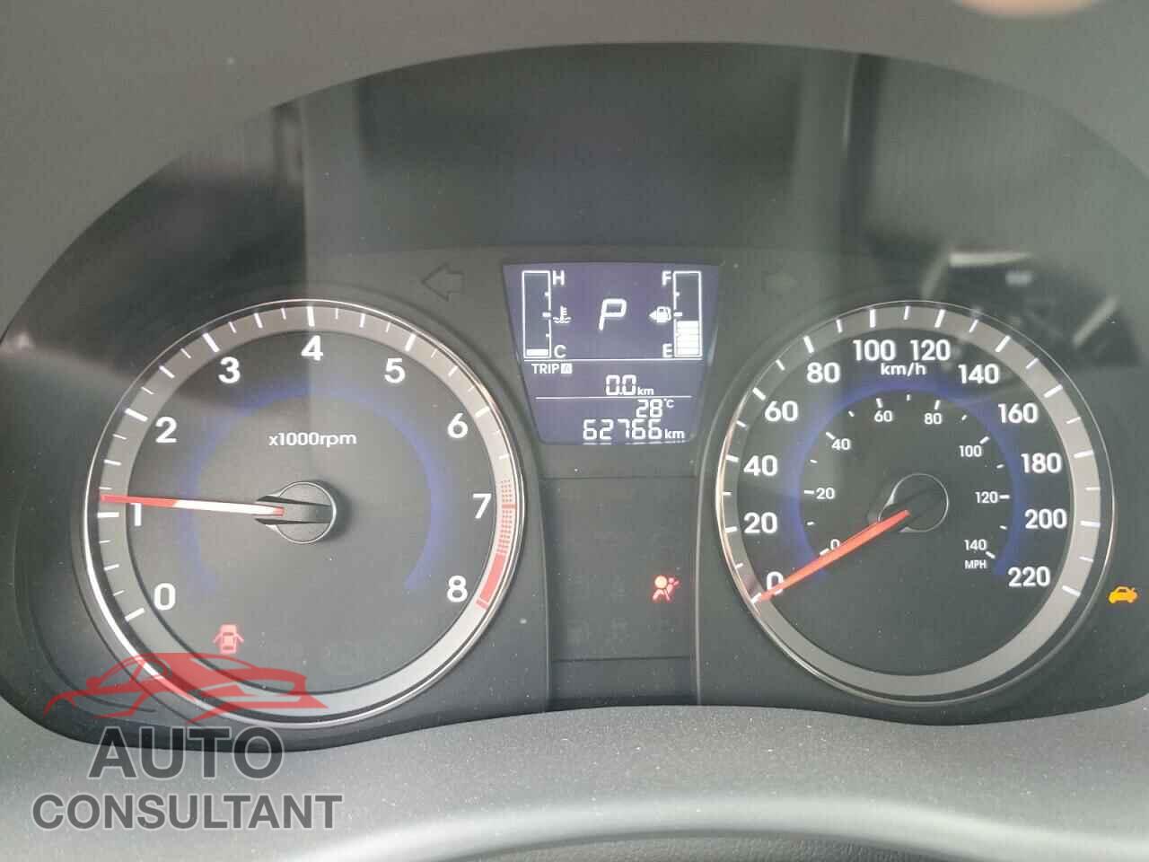 HYUNDAI ACCENT 2017 - KMHCT4AE3HU304798