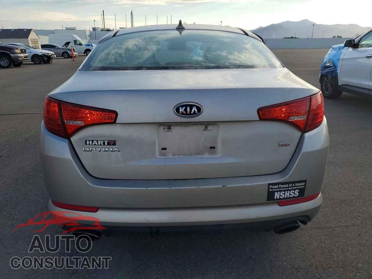 KIA OPTIMA 2011 - KNAGM4A71B5059339
