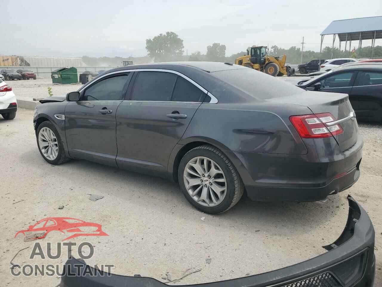 FORD TAURUS 2018 - 1FAHP2F84JG110426
