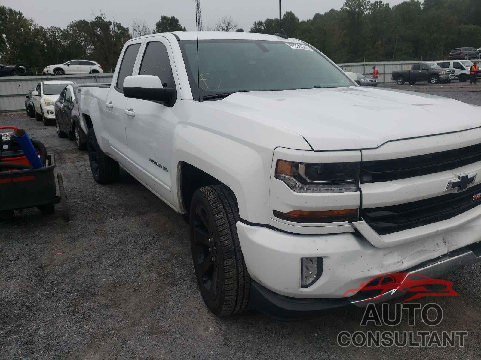CHEVROLET SILVERADO 2017 - 1GCVKREC2HZ122535