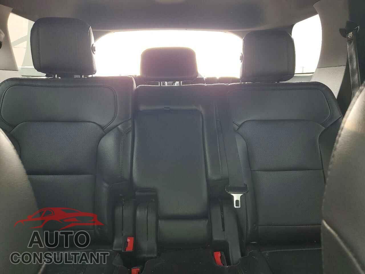FORD EXPLORER 2018 - 1FM5K8GT4JGB00959