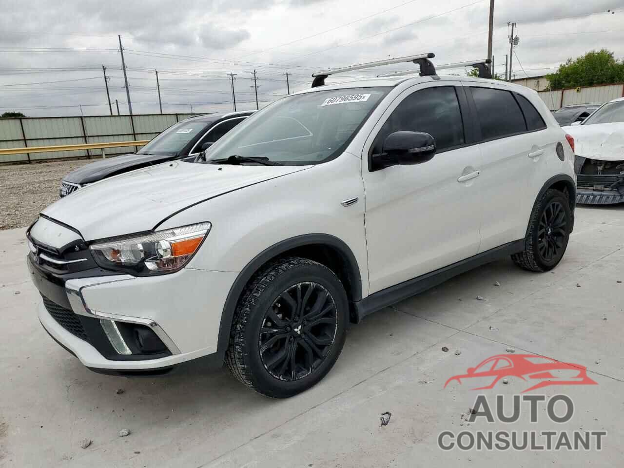 MITSUBISHI OUTLANDER 2018 - JA4AP3AU0JZ031405