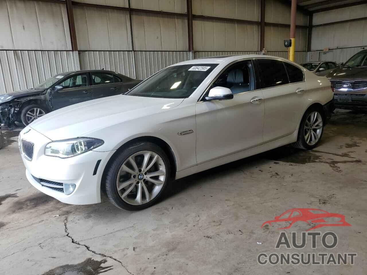 BMW 5 SERIES 2014 - WBA5B1C50ED476128
