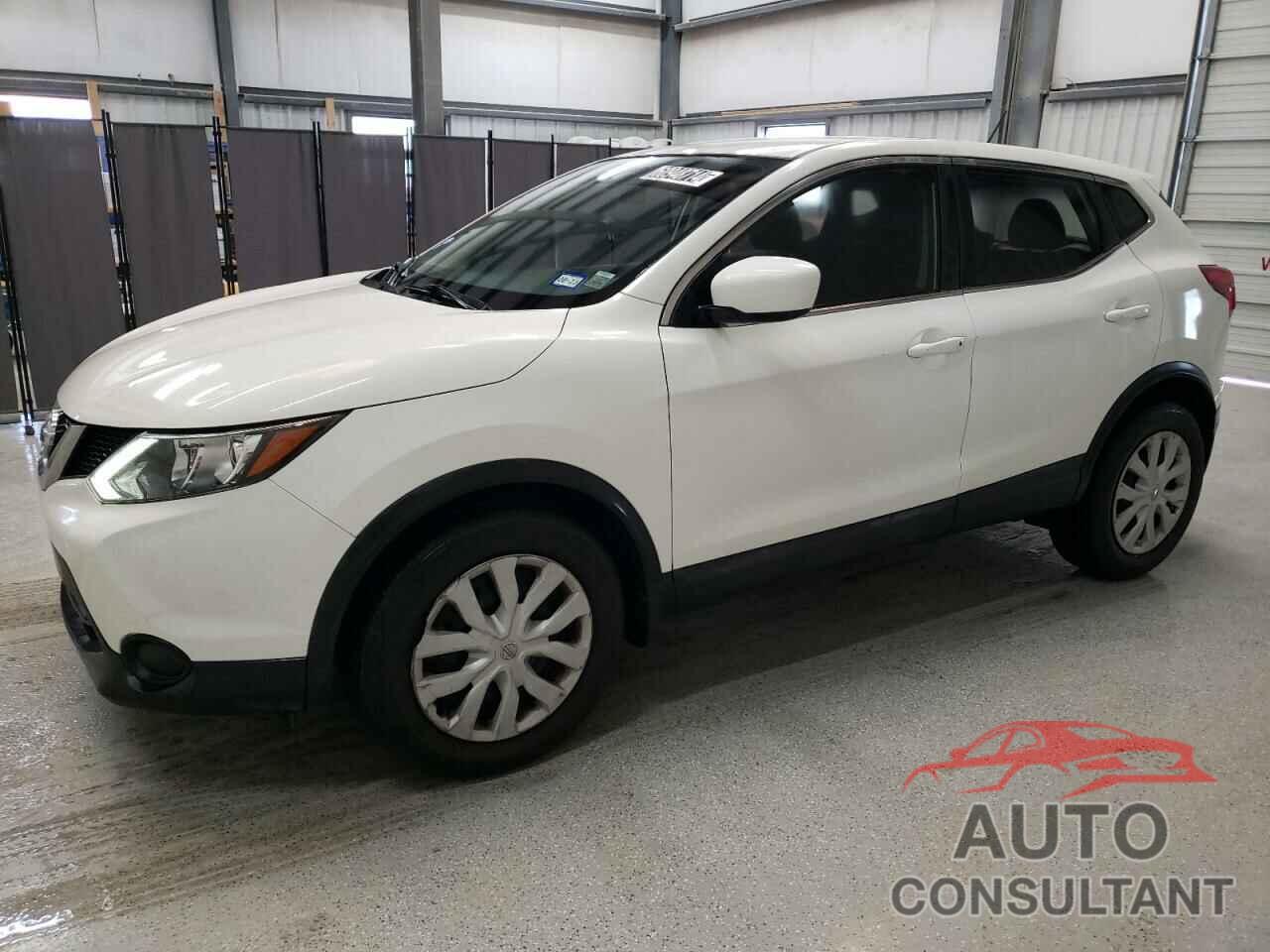 NISSAN ROGUE 2017 - JN1BJ1CP5HW032152