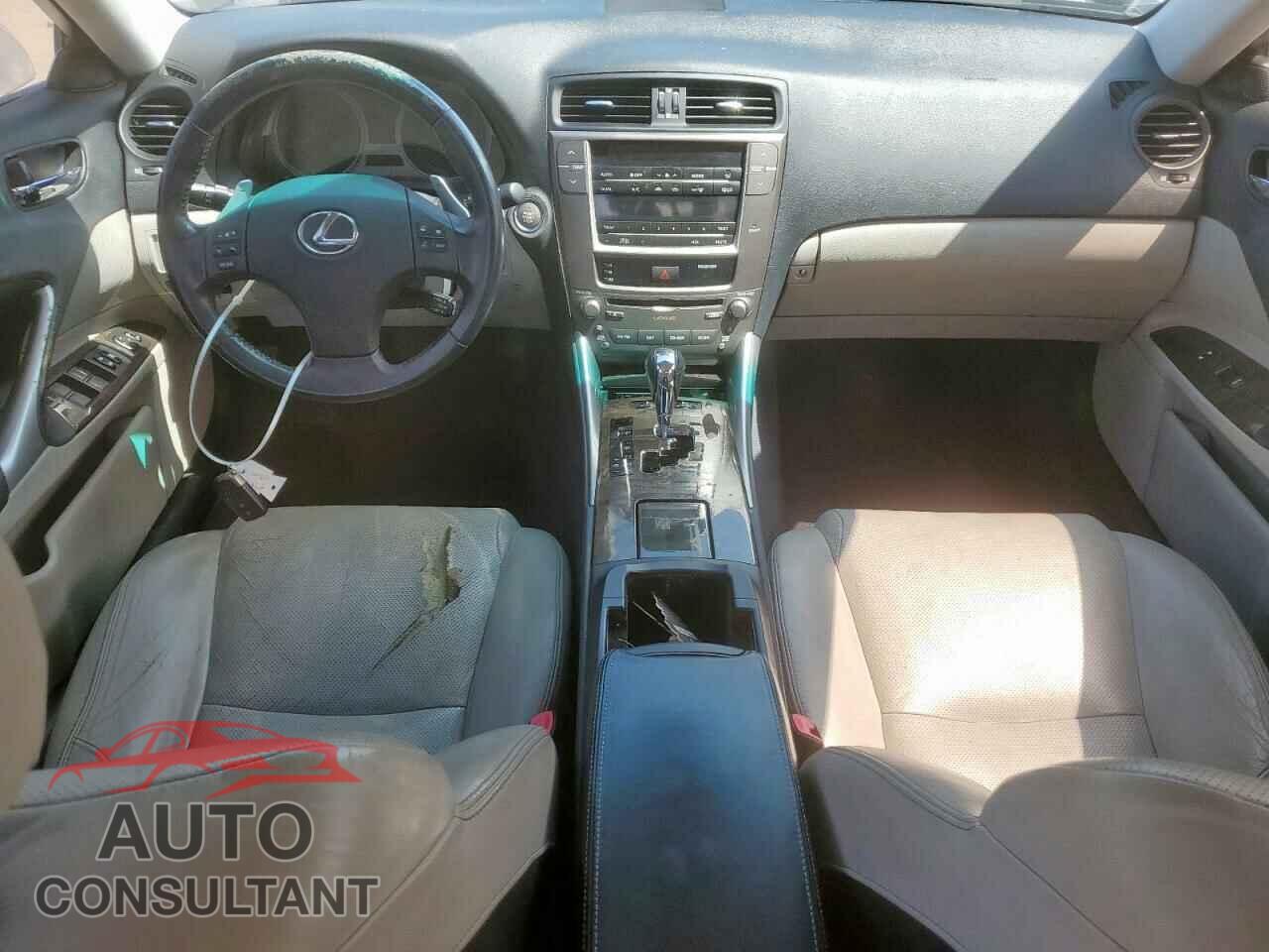 LEXUS IS 2010 - JTHBF5C25A5107596