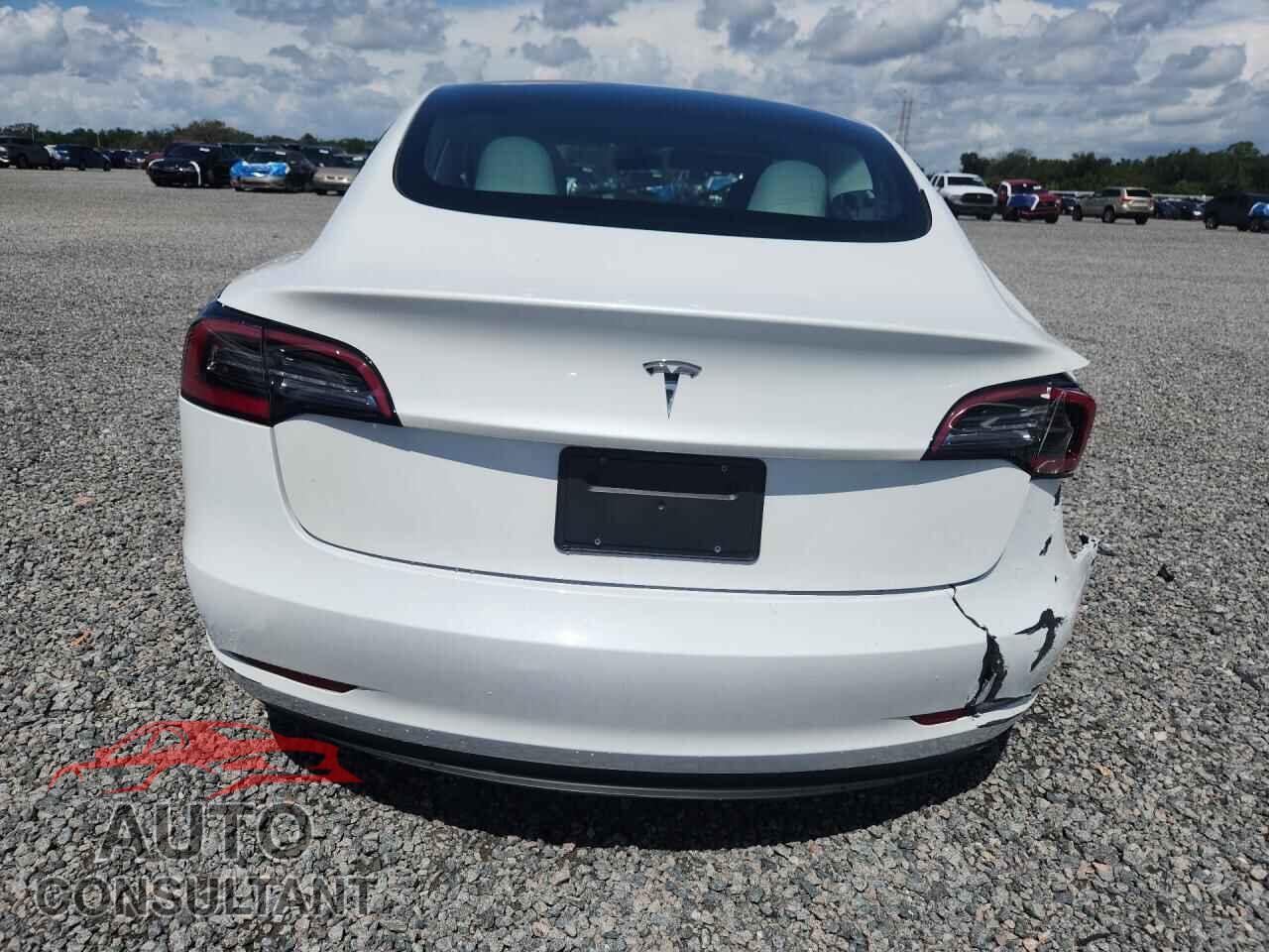 TESLA MODEL 3 2023 - 5YJ3E1EA7PF484296