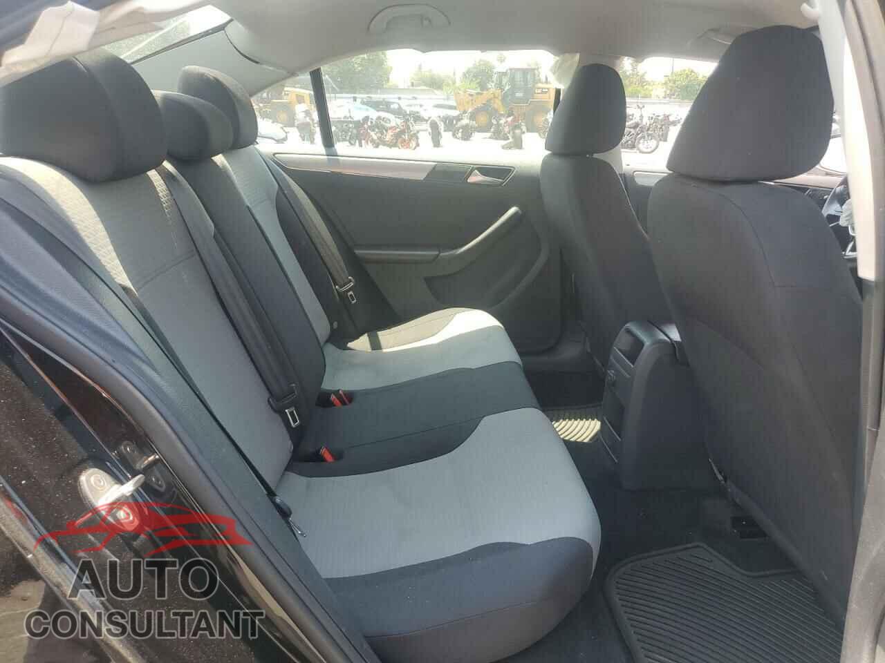 VOLKSWAGEN JETTA 2017 - 3VW2B7AJ2HM393377