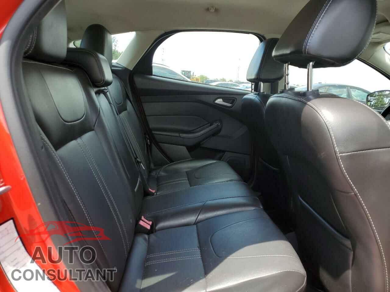FORD FOCUS 2014 - 1FADP3K29EL323455