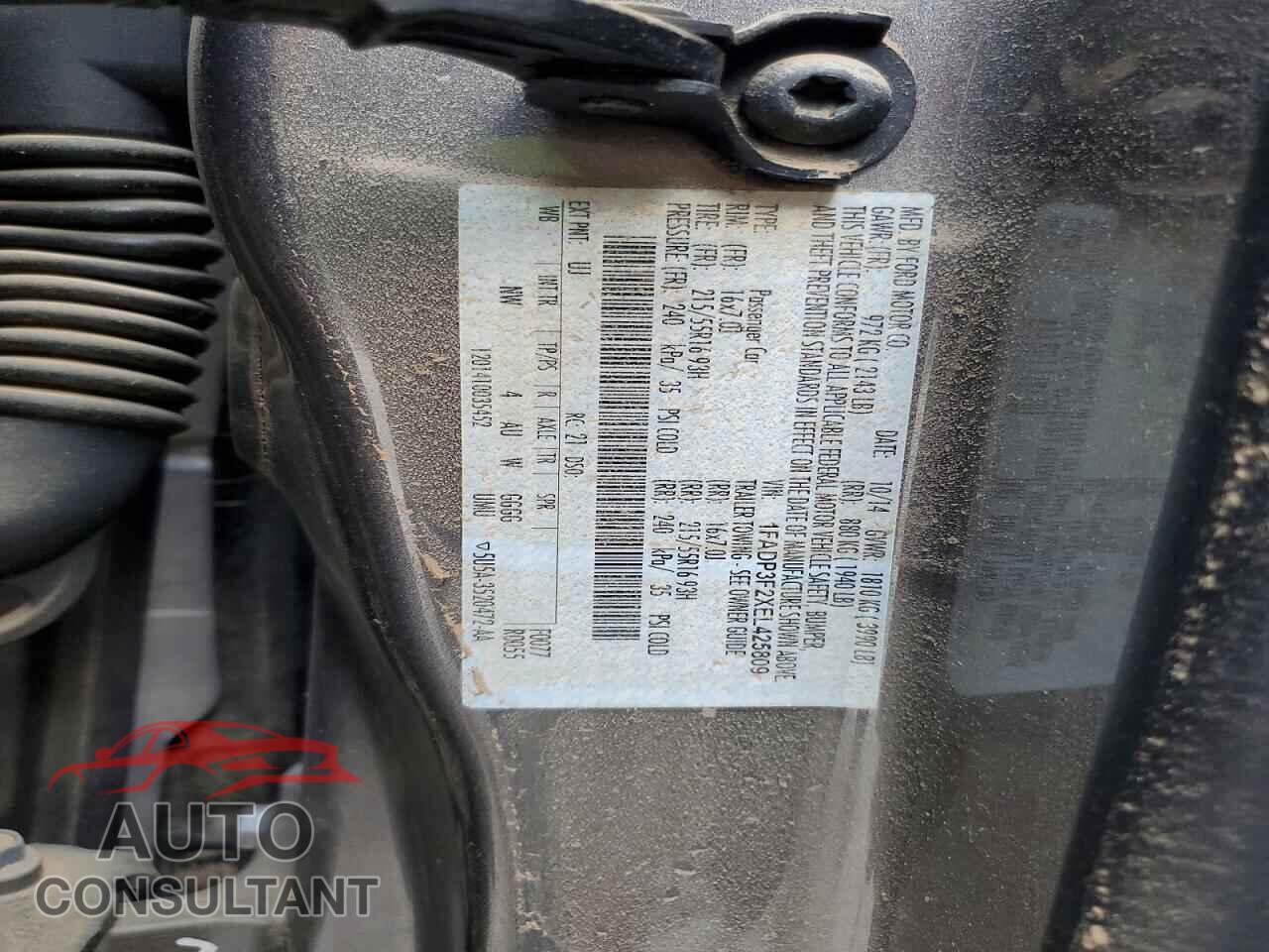 FORD FOCUS 2014 - 1FADP3F2XEL425809