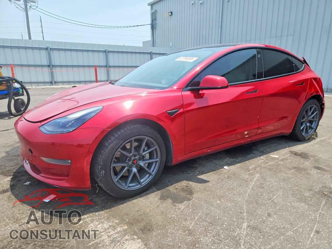 TESLA MODEL 3 2021 - 5YJ3E1EB5MF902844