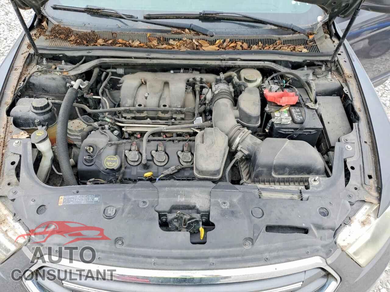 FORD TAURUS 2015 - 1FAHP2E82FG181777