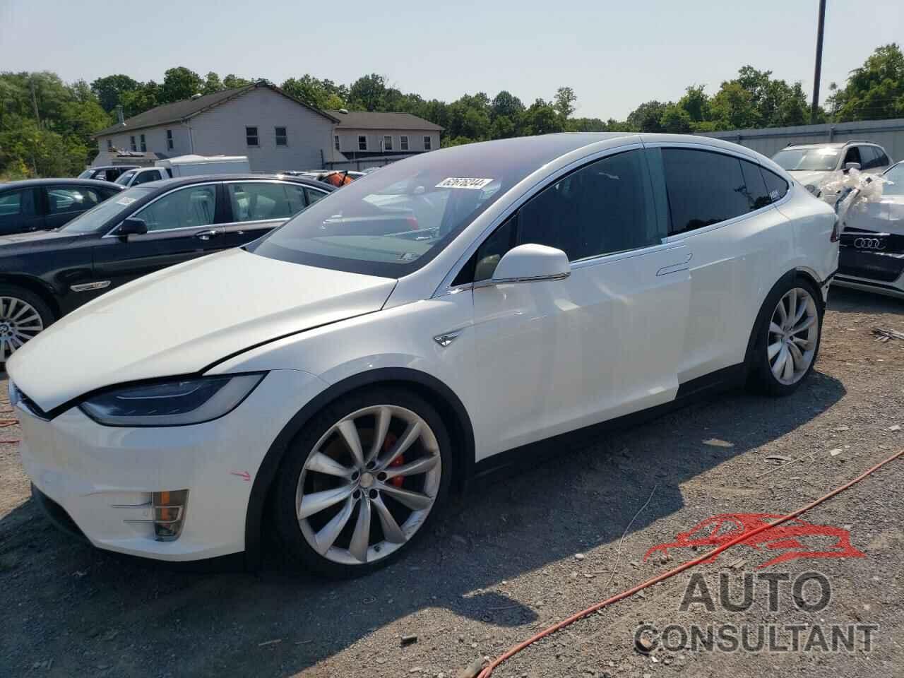 TESLA MODEL X 2016 - 5YJXCBE40GF011296