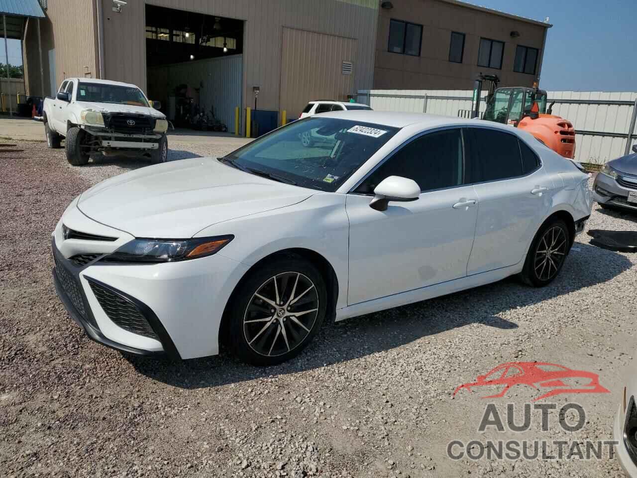 TOYOTA CAMRY 2021 - 4T1G11AK9MU595720