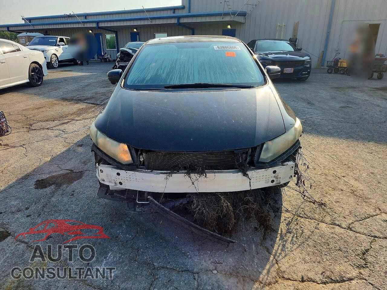 HONDA CIVIC 2014 - 2HGFB2F85EH559741