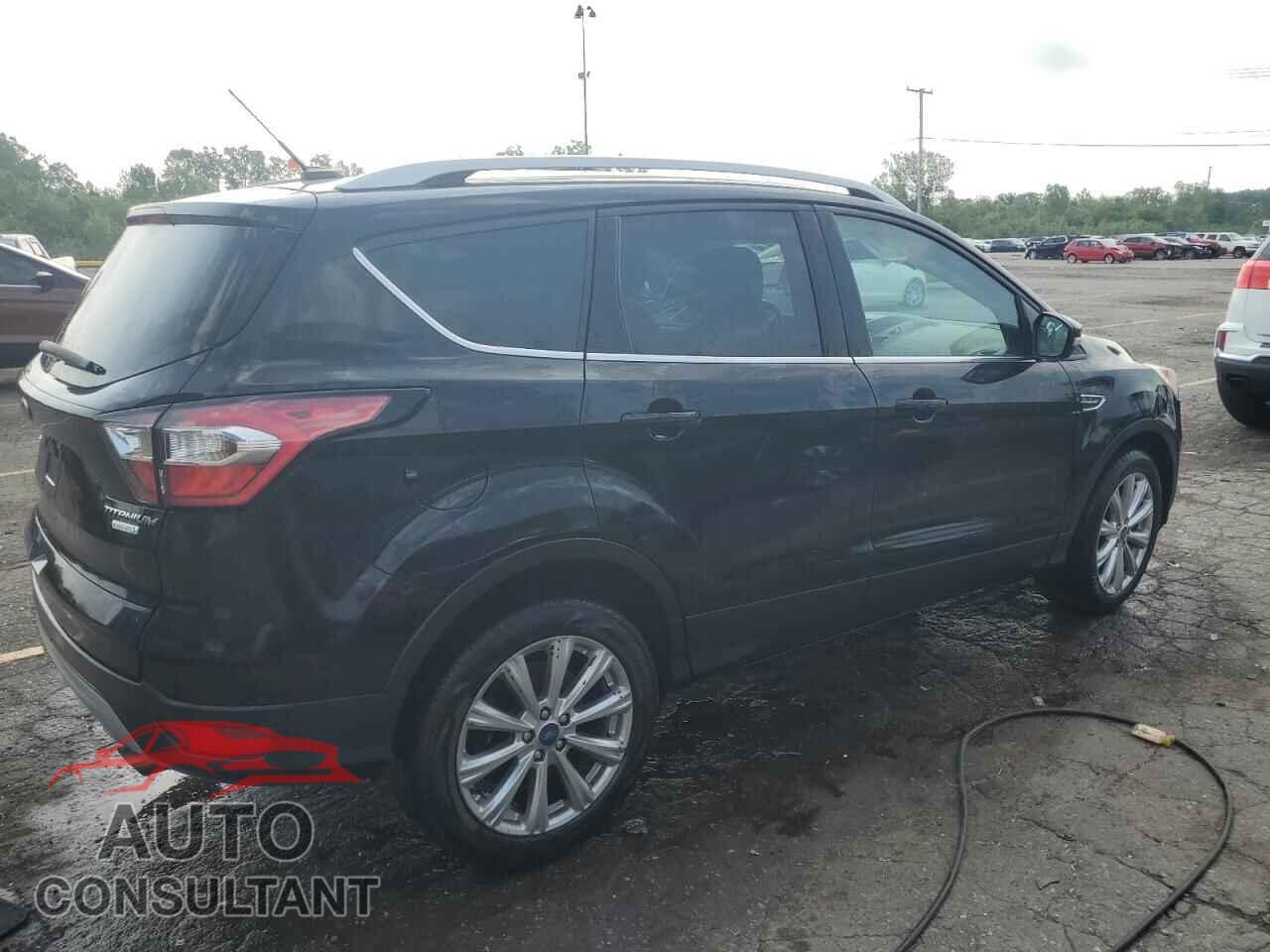 FORD ESCAPE 2017 - 1FMCU0JD3HUD75593