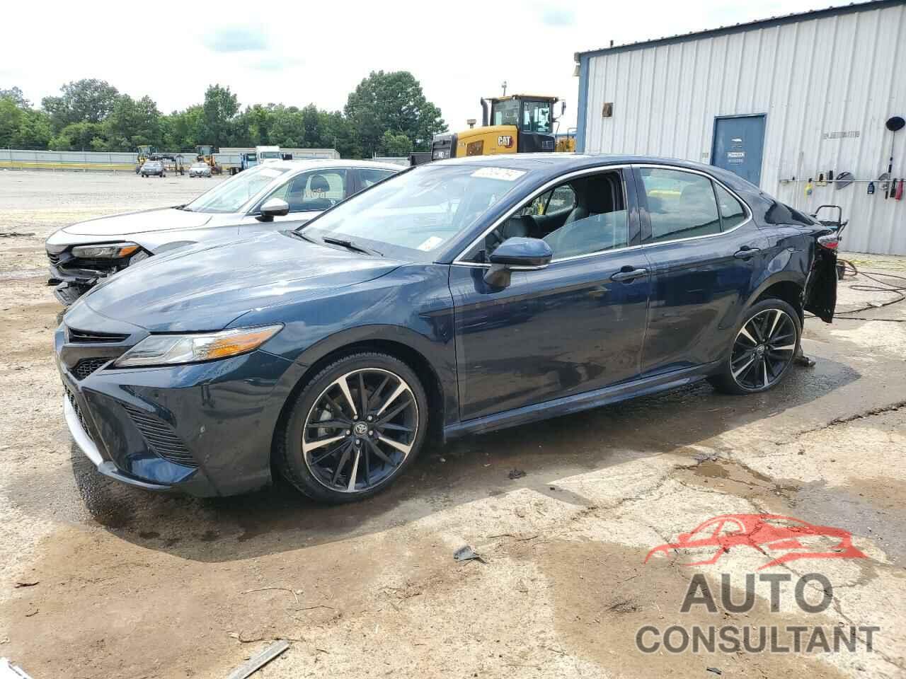 TOYOTA CAMRY 2018 - 4T1B61HKXJU632349
