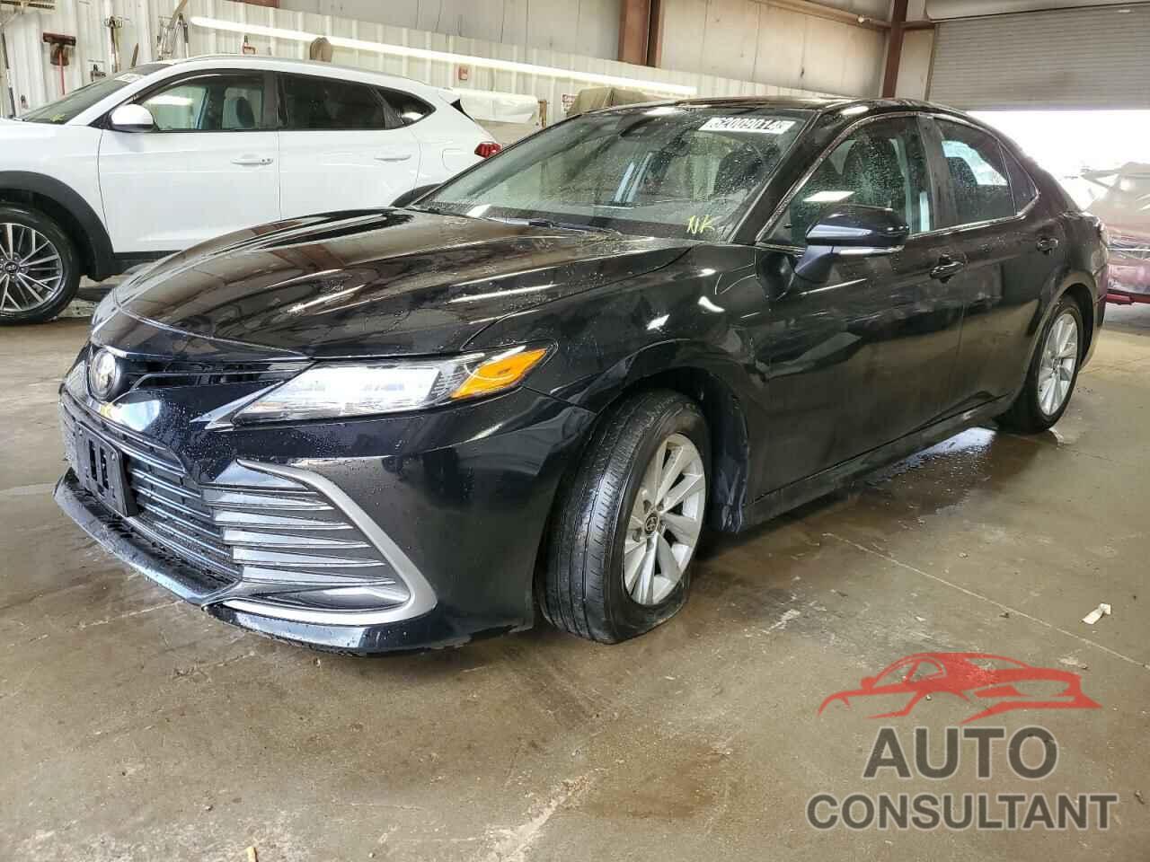 TOYOTA CAMRY 2023 - 4T1C11AK8PU810409