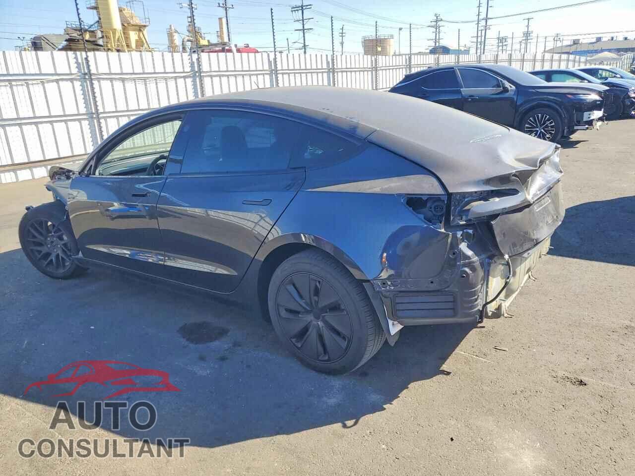TESLA MODEL 3 2025 - 5YJ3E1EB9SF907607