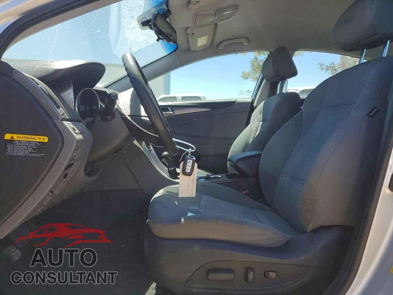 HYUNDAI SONATA 2012 - KMHEC4A49CA026211