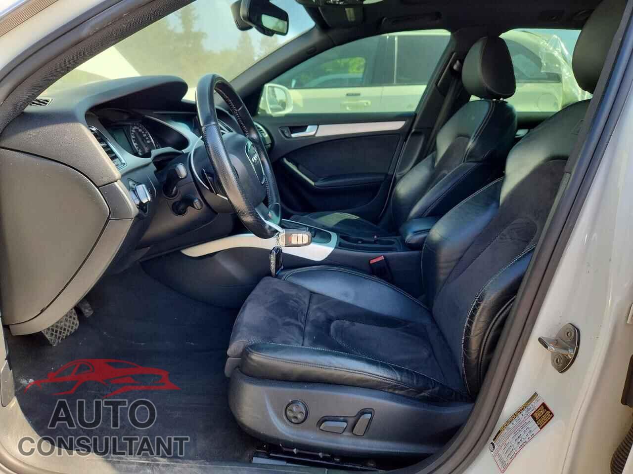 AUDI A4 2011 - WAUWFCFL9BA095213