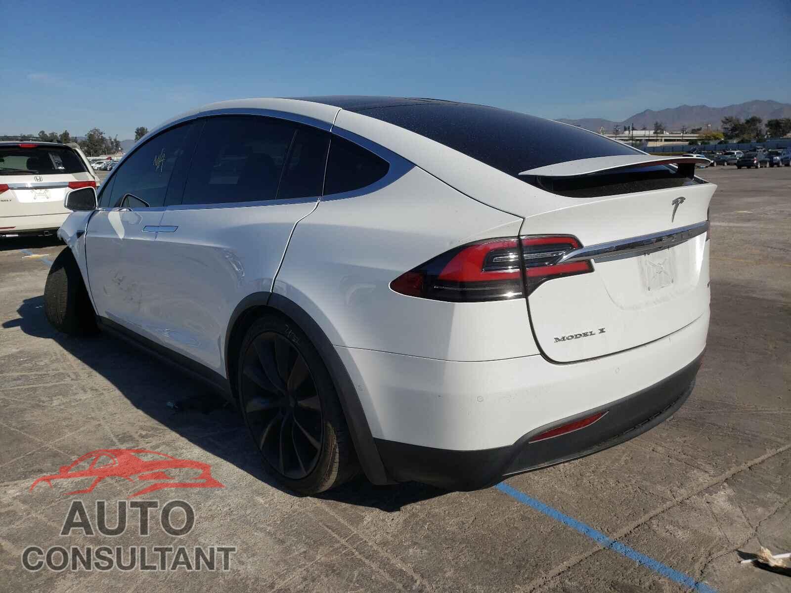 TESLA MODEL X 2017 - 5YJXCBE23HF045894
