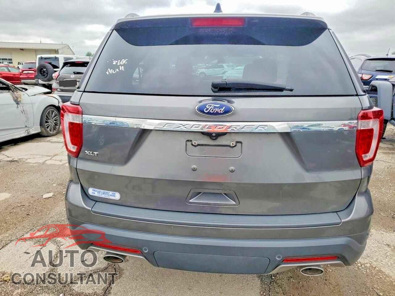 FORD EXPLORER 2018 - 1FM5K7D82JGA64764