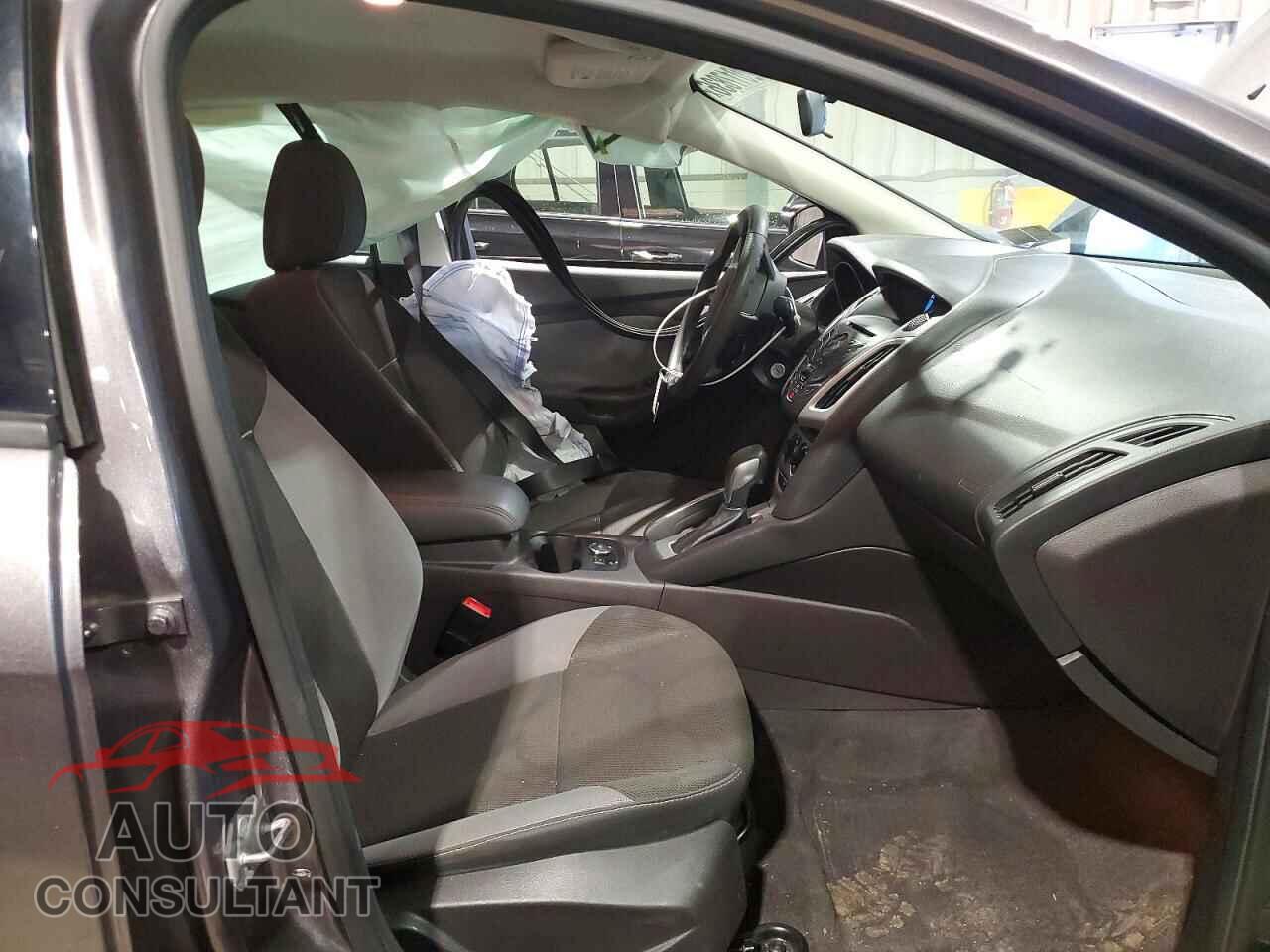 FORD FOCUS 2014 - 1FADP3F21EL160360