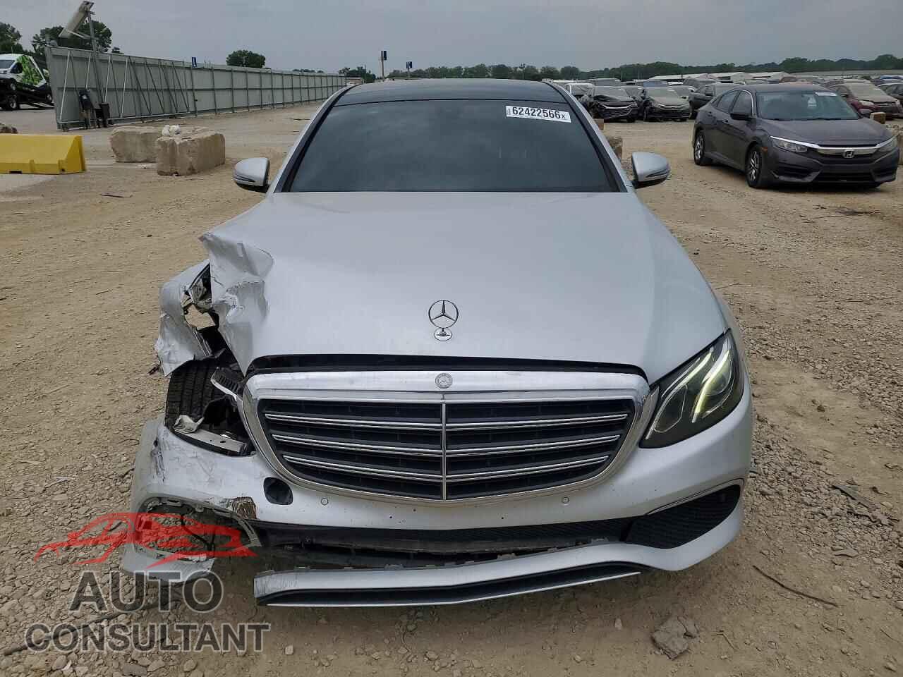 MERCEDES-BENZ E-CLASS 2017 - WDDZF4KB2HA101497