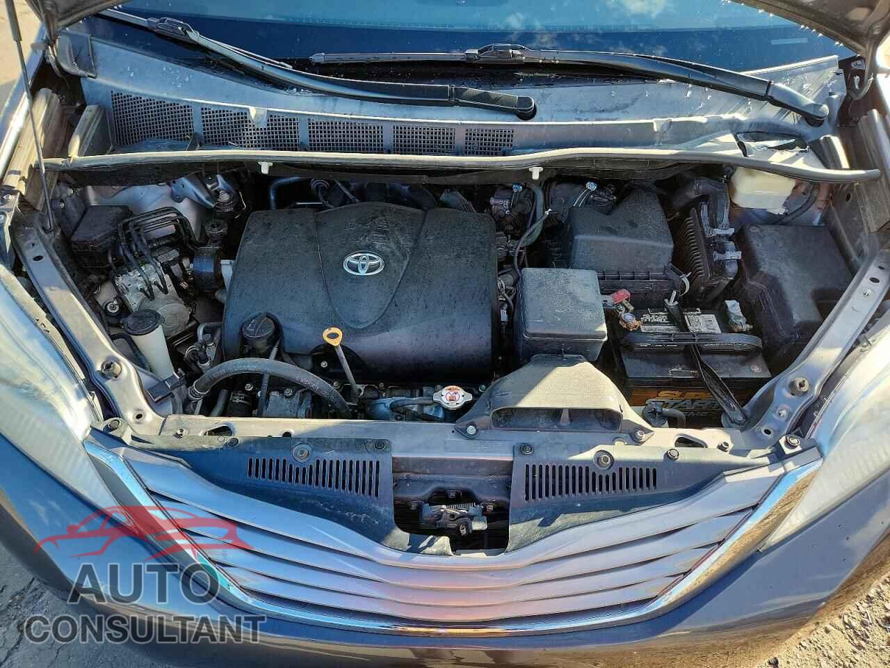 TOYOTA SIENNA 2017 - 5TDDZ3DC7HS182897