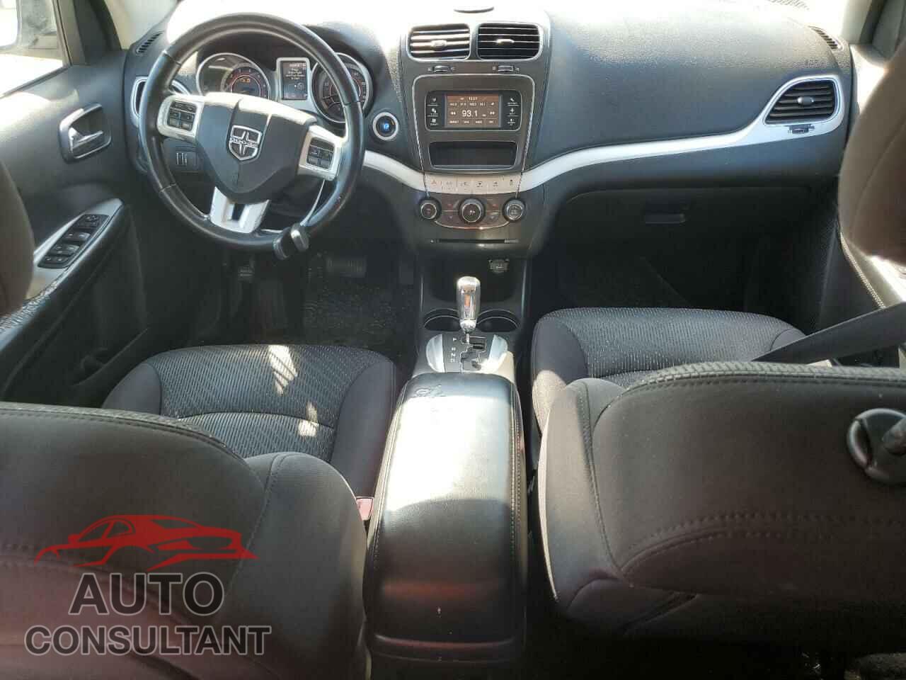 DODGE JOURNEY 2013 - 3C4PDCBBXDT555985
