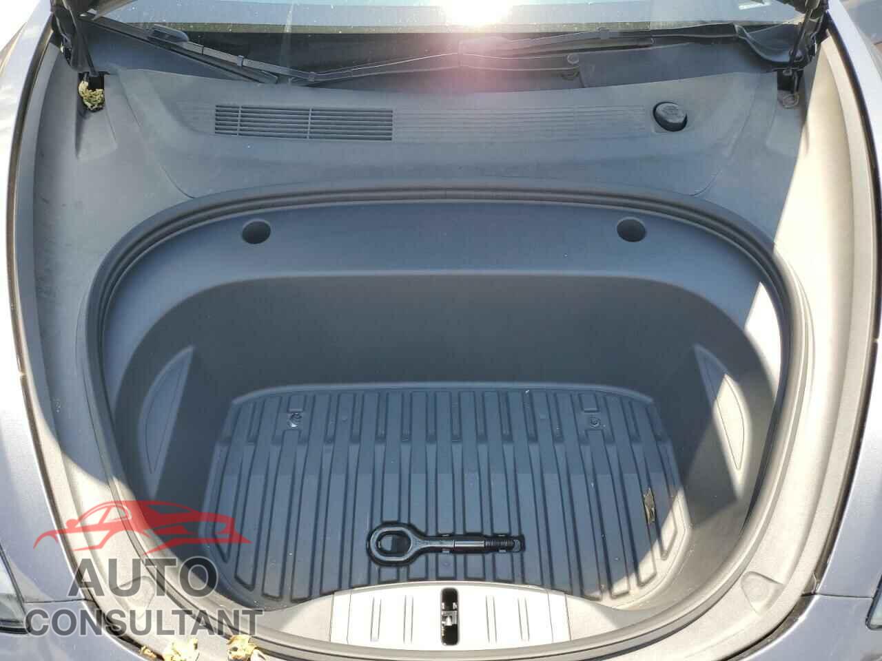 TESLA MODEL 3 2023 - 5YJ3E1EA4PF550769