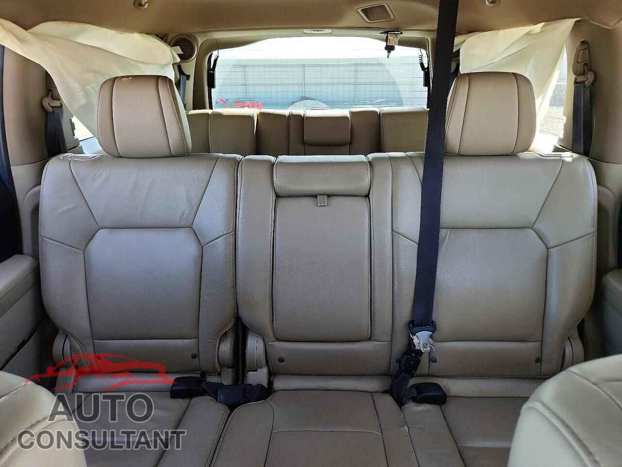 HONDA PILOT 2012 - 5FNYF4H94CB013710