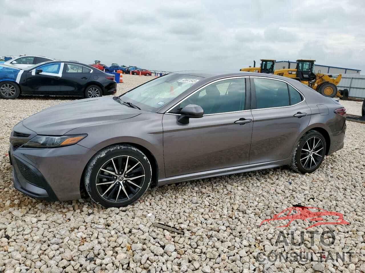 TOYOTA CAMRY 2021 - 4T1G11AK0MU414990