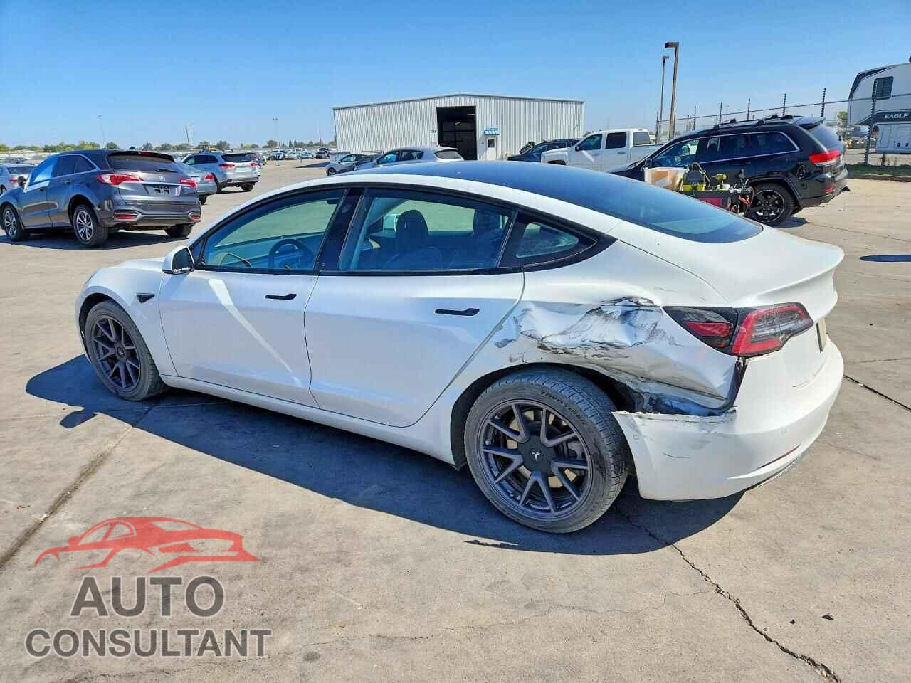 TESLA MODEL 3 2021 - 5YJ3E1EB3MF938094