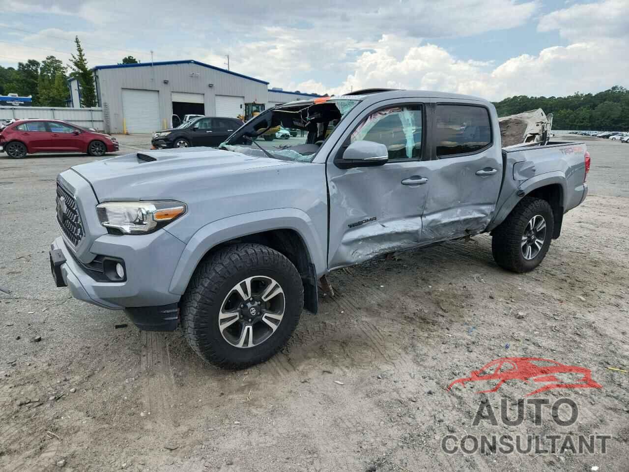TOYOTA TACOMA 2018 - 5TFCZ5AN8JX148576