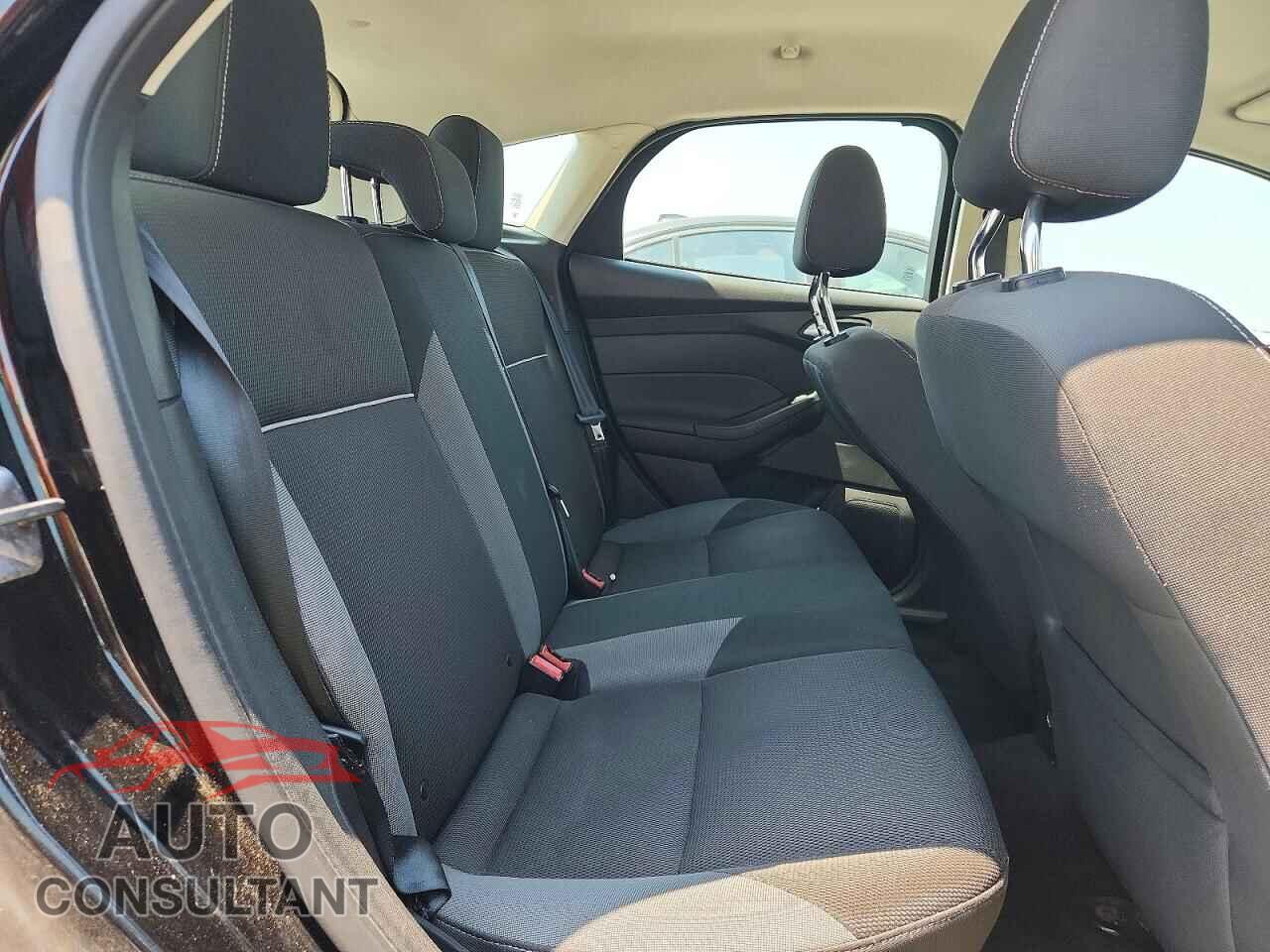 FORD FOCUS 2012 - 1FAHP3K29CL237609