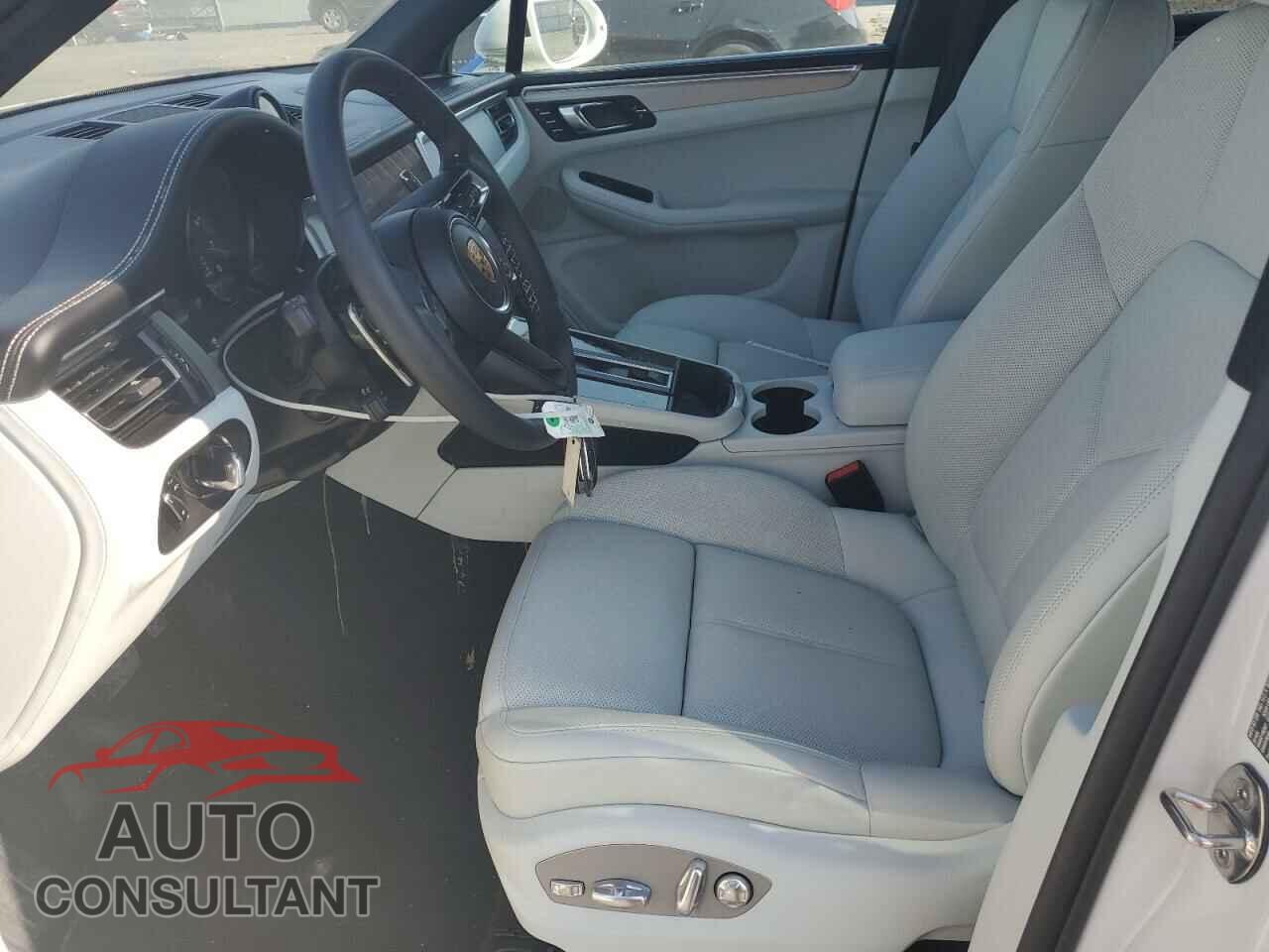 PORSCHE MACAN BASE 2024 - WP1AA2A55RLB08549