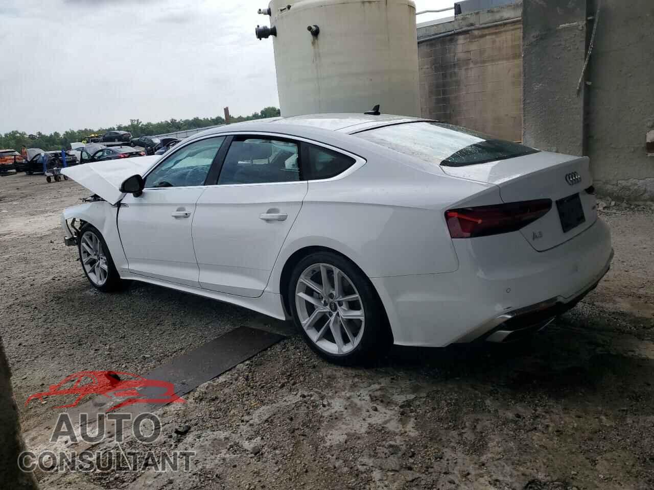 AUDI A5 2024 - WAUFACF52RA025952