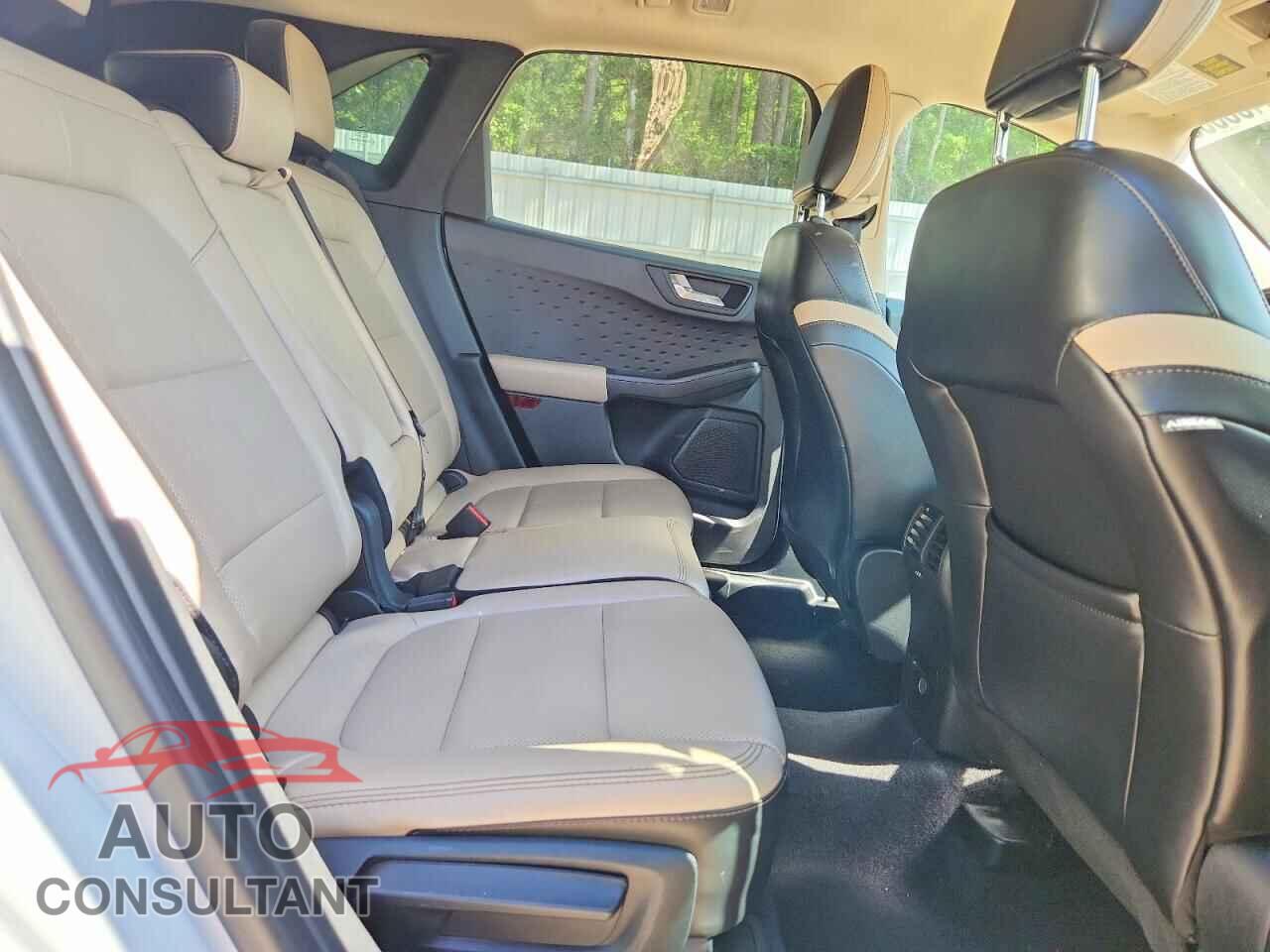 FORD ESCAPE 2020 - 1FMCU0H60LUA24169