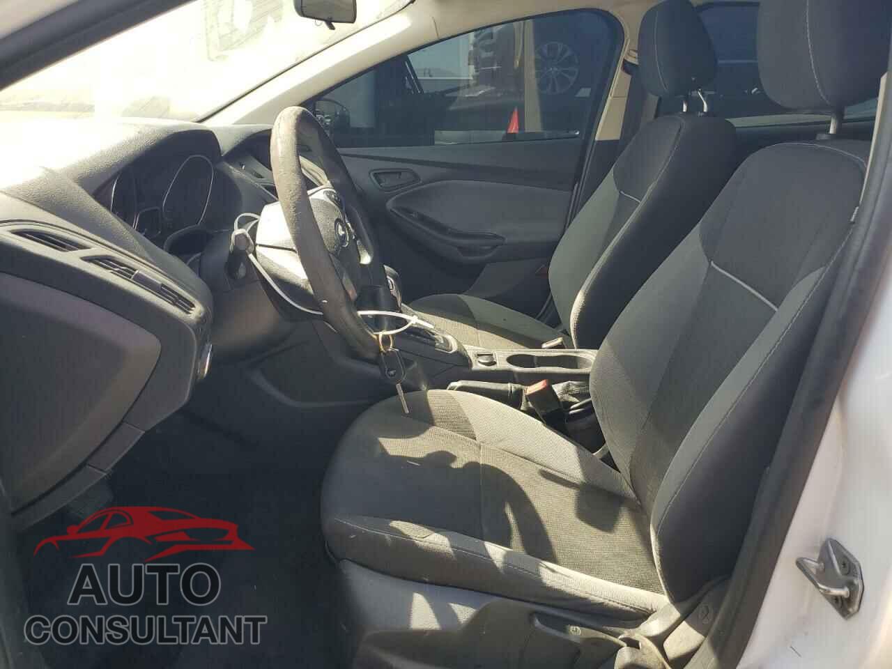 FORD FOCUS 2013 - 1FADP3E25DL374414