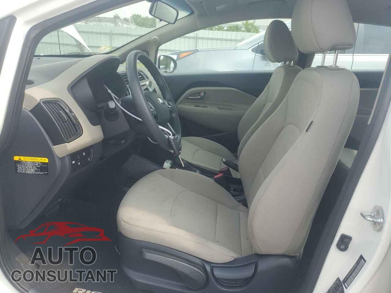KIA RIO 2017 - KNADN4A32H6059818