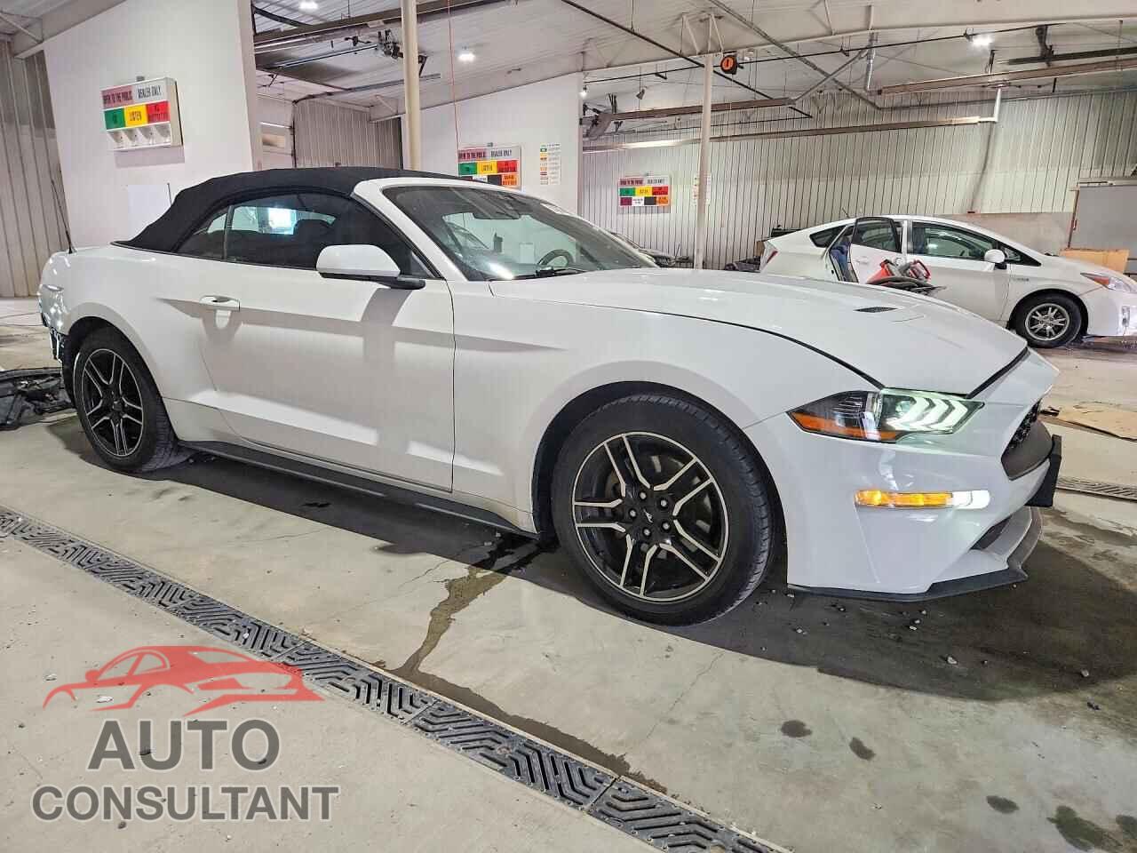 FORD MUSTANG 2021 - 1FATP8UH5M5125078