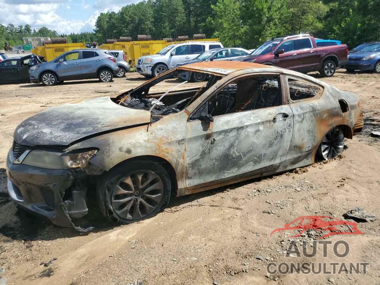 HONDA ACCORD 2013 - 1HGCR2F58DA012061