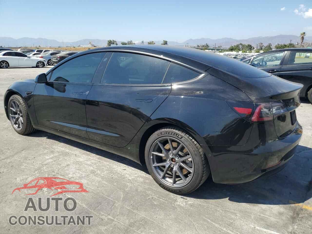 TESLA MODEL 3 2021 - 5YJ3E1EAXMF069467