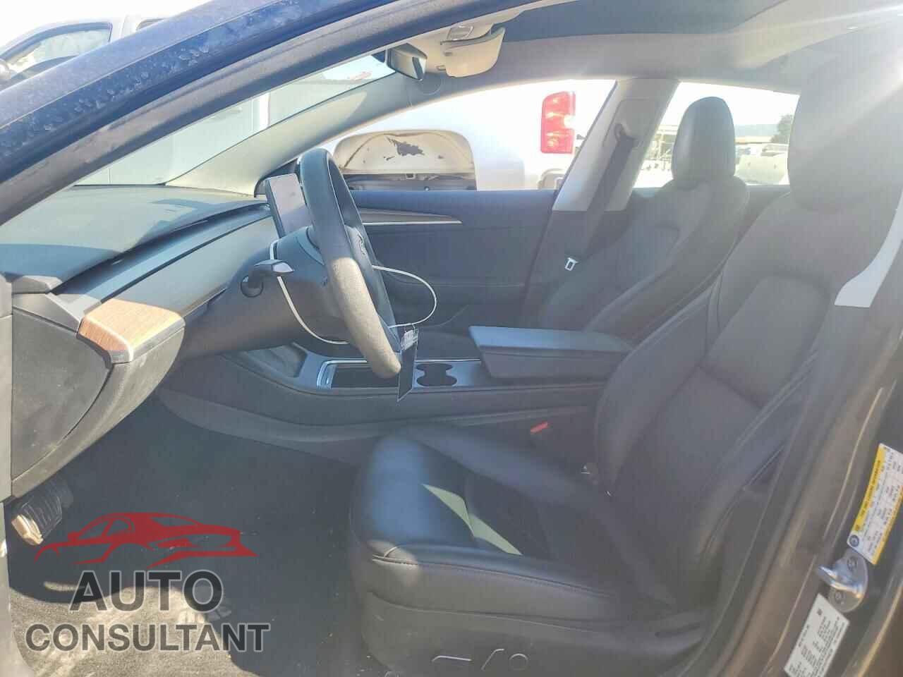 TESLA MODEL 3 2023 - 5YJ3E1EA7PF646735