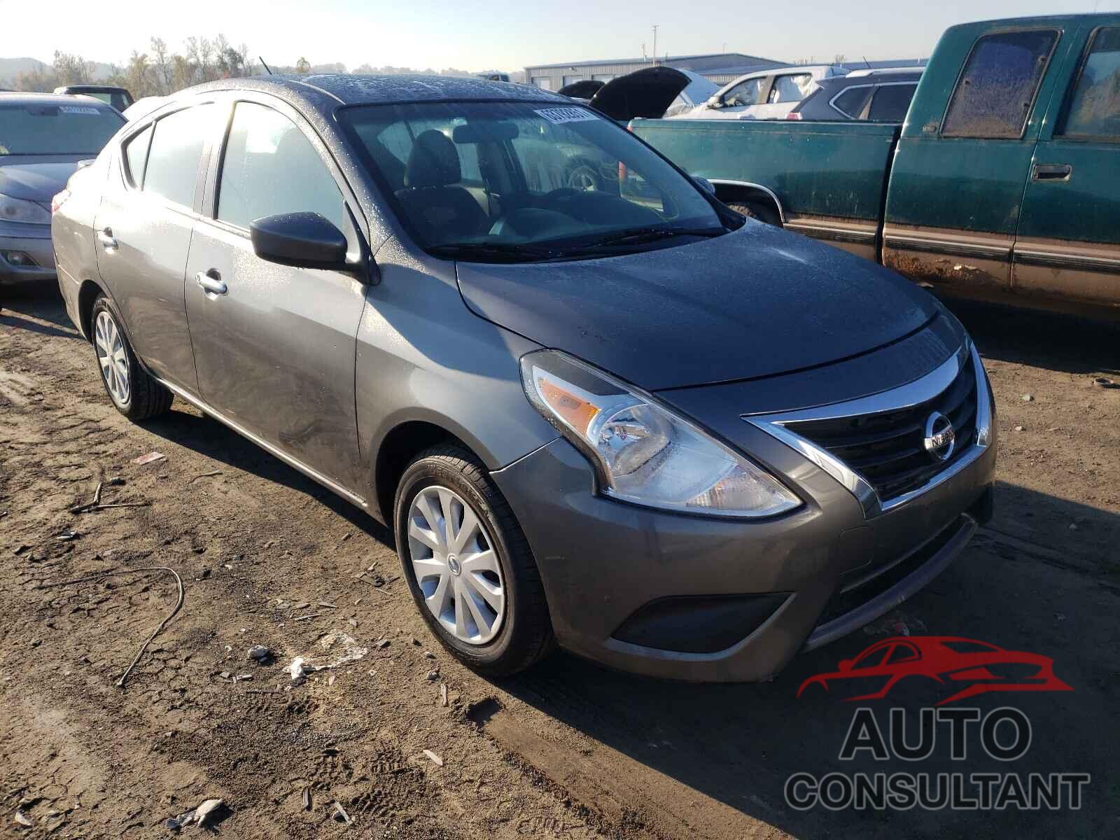 NISSAN VERSA 2018 - 3N1CN7AP1JL806150