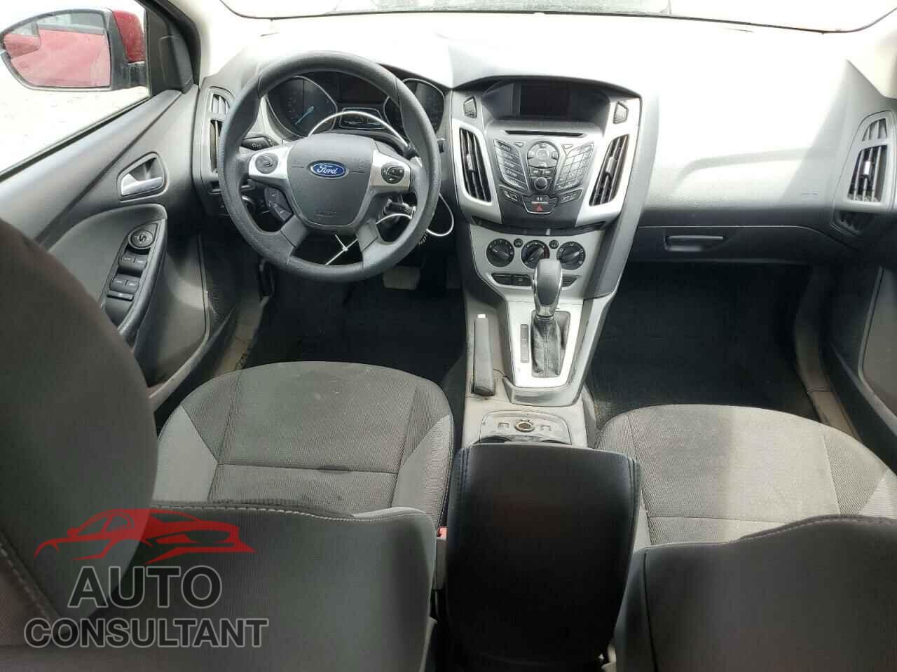 FORD FOCUS 2014 - 1FADP3F20EL394943