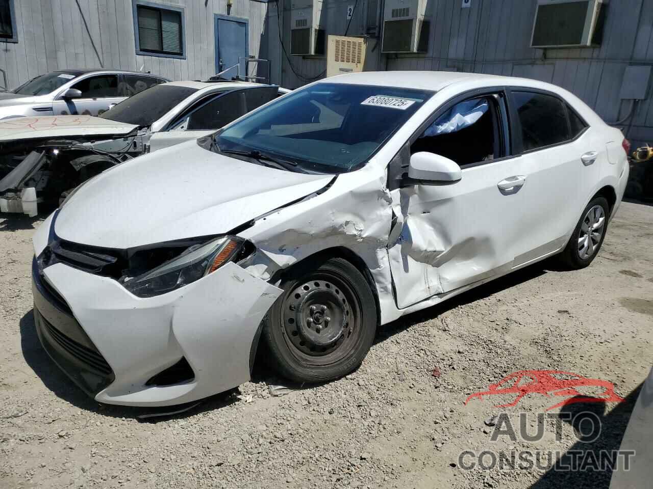 TOYOTA COROLLA 2018 - 5YFBURHEXJP812415