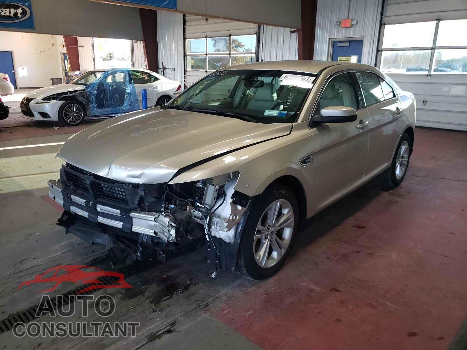 FORD TAURUS 2017 - 1FAHP2E82HG114471