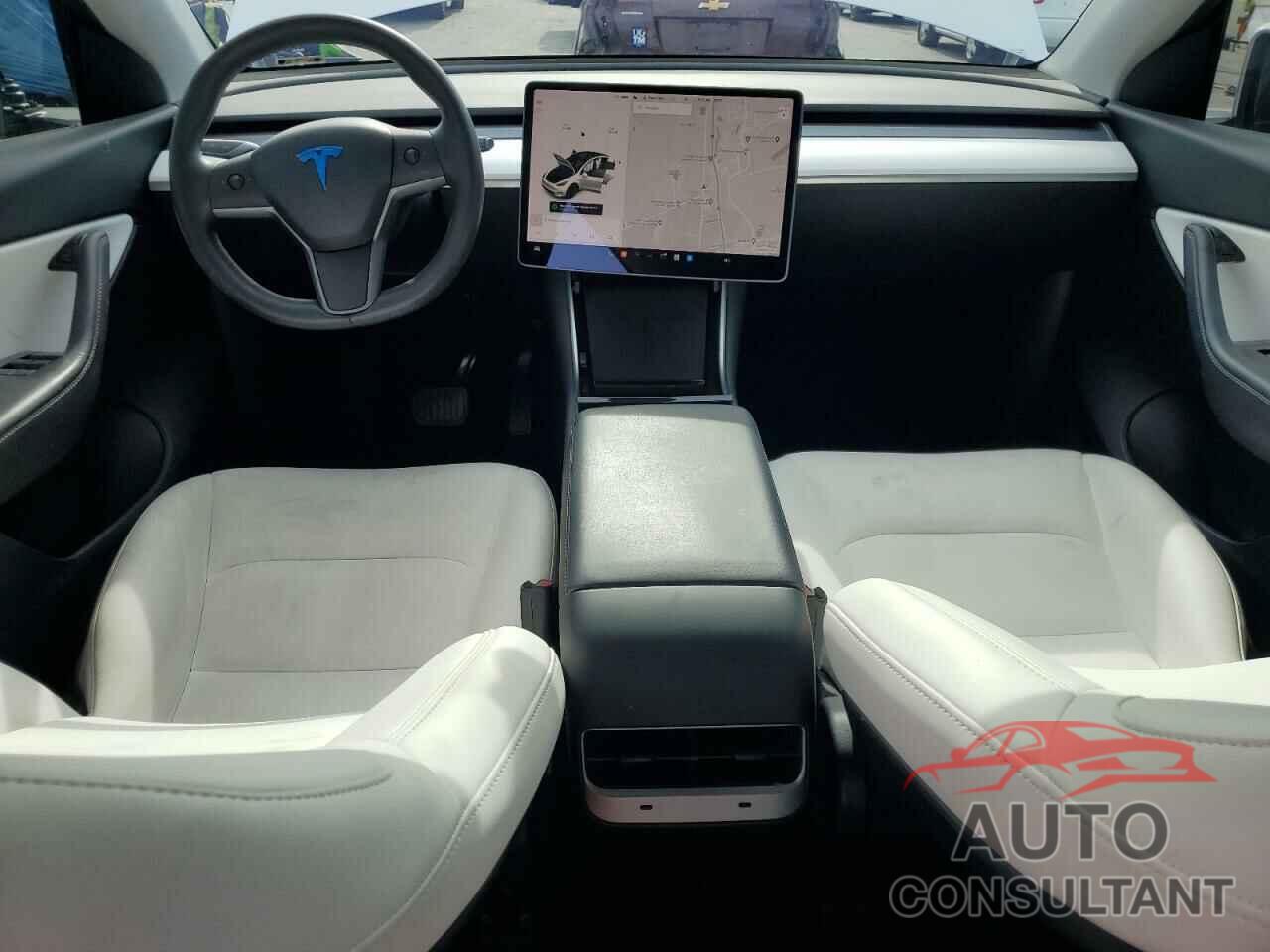 TESLA MODEL Y 2020 - 5YJYGDEE6LF030894